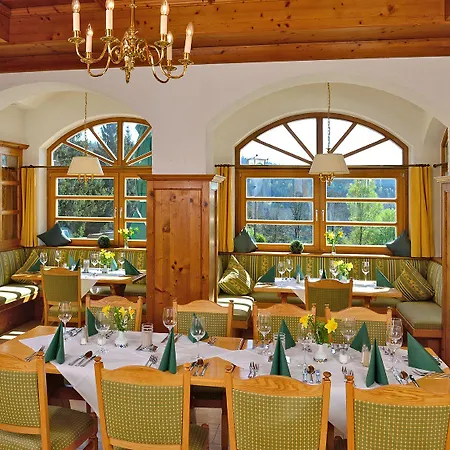 Hotel Michel Am Badepark 4*