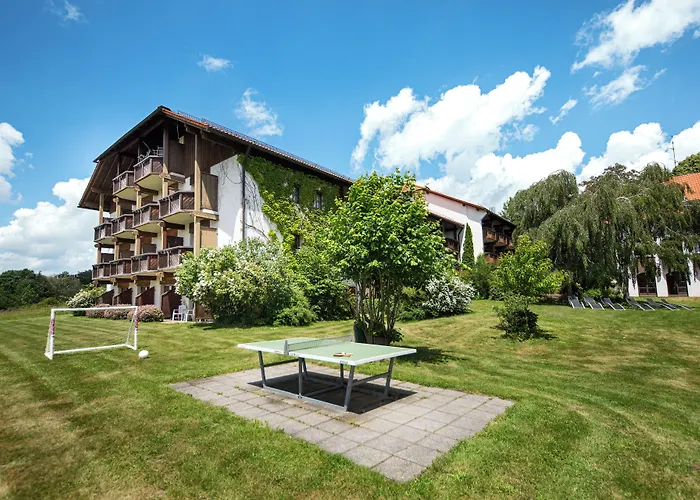 Hotel Am Badepark 4*
