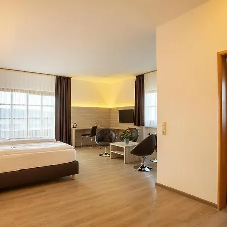 Roomingtons Hotel