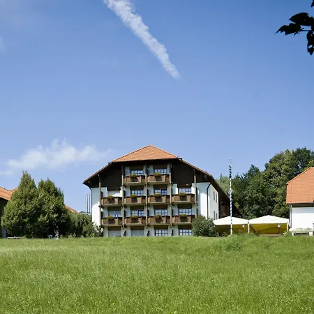 Szálloda Am Badepark 4*