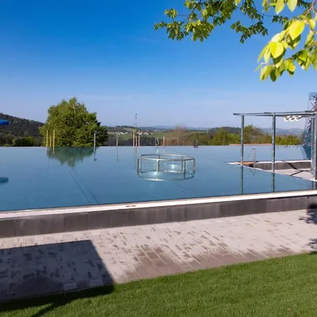 فندق Michel Am Badepark 4*
