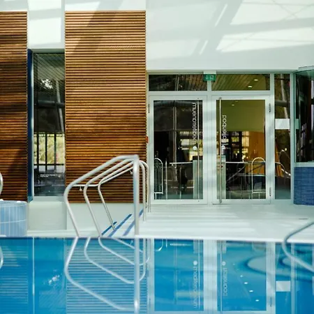 Michel Am Badepark فندق فالدكيرشن