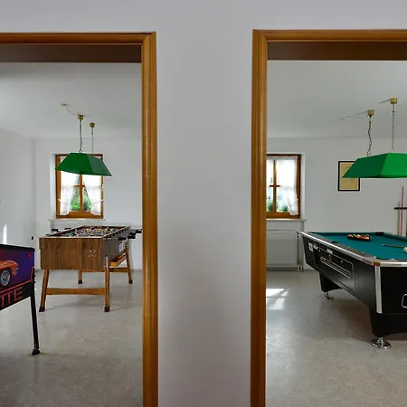 Hotel Am Badepark 4*